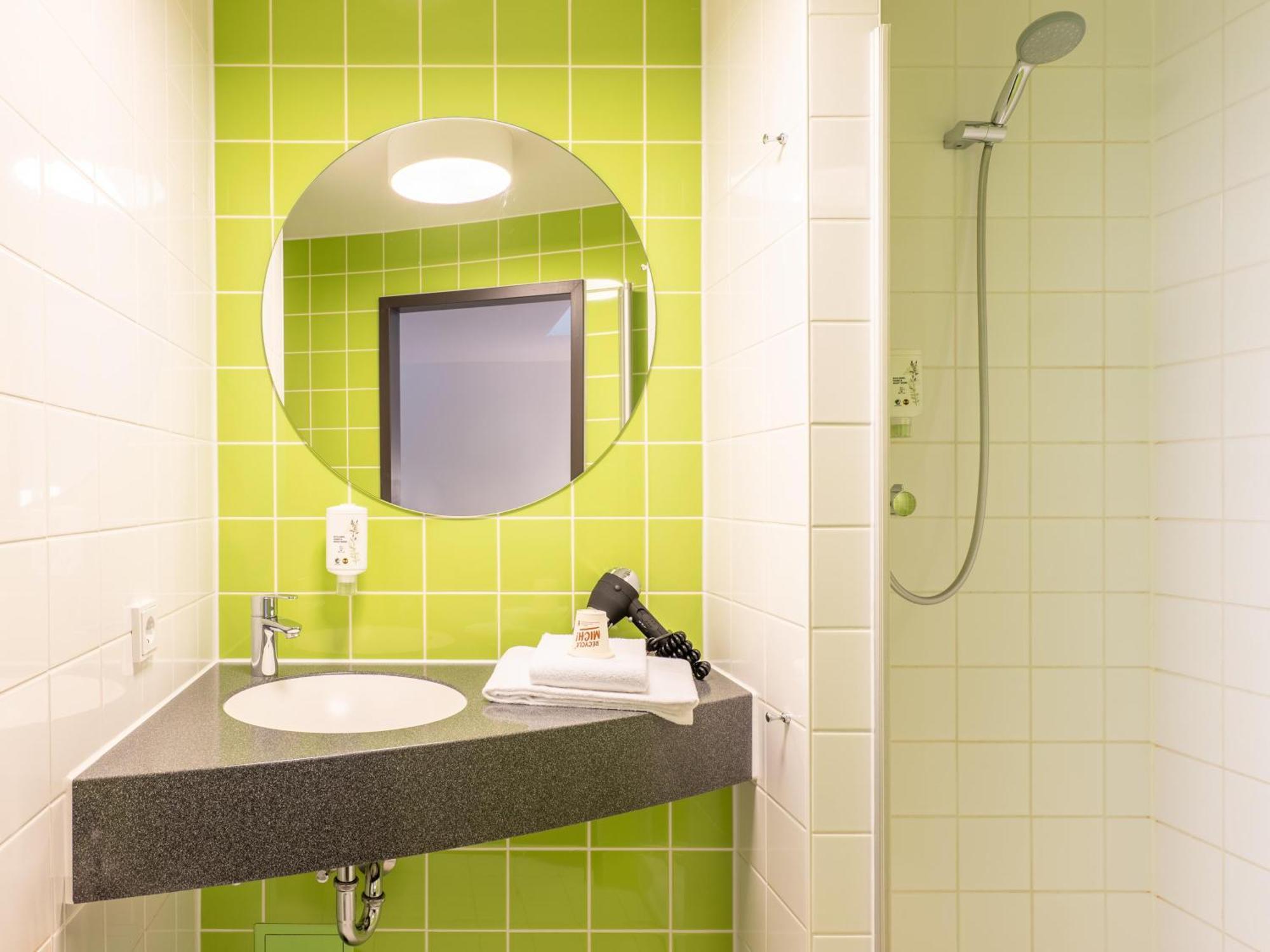 B&B Hotel Ludwigshafen Экстерьер фото